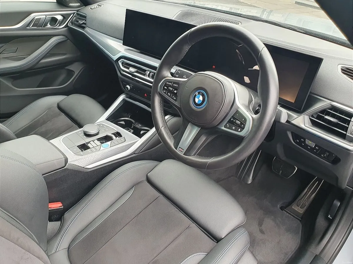 BMW i4 eDrive35 M Sport - Image 6