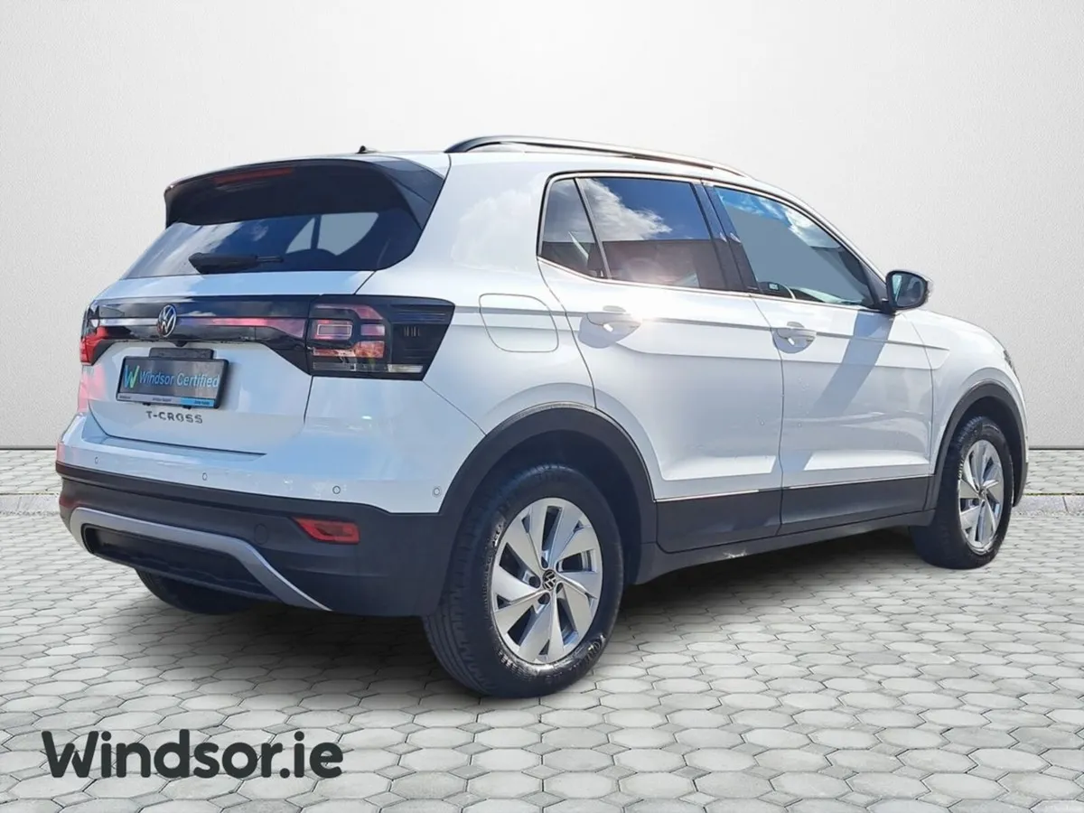 Volkswagen T-Cross TSI ACTIVE - Image 2