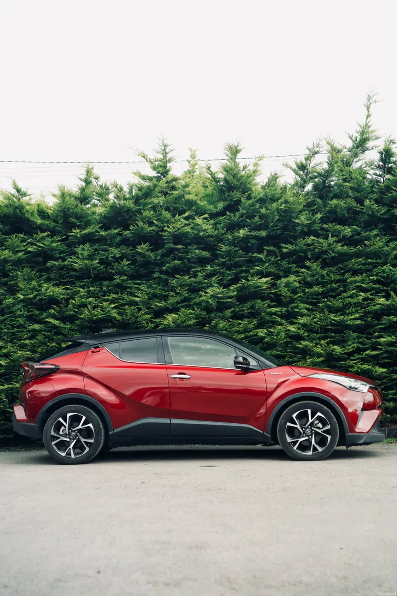 Toyota C-HR Hybrid LED Edition 2018 | Low Mileage - Image 4