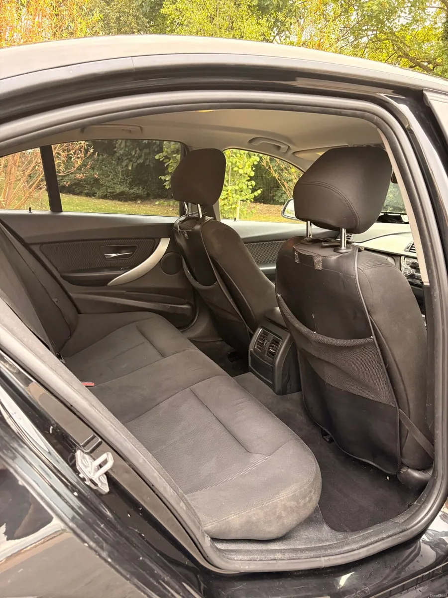 BMW 3-Series 2016 - Image 6