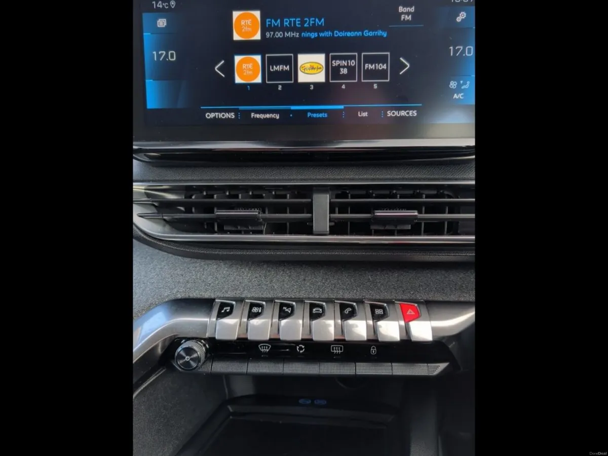 Peugeot 5008 1.5 BlueHDi 130bhp Allure - Image 3