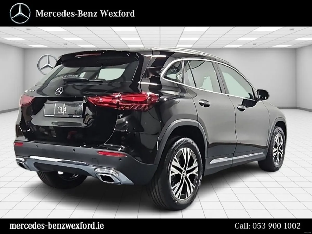 Mercedes-Benz GLA GLA180D Progressive - Image 3