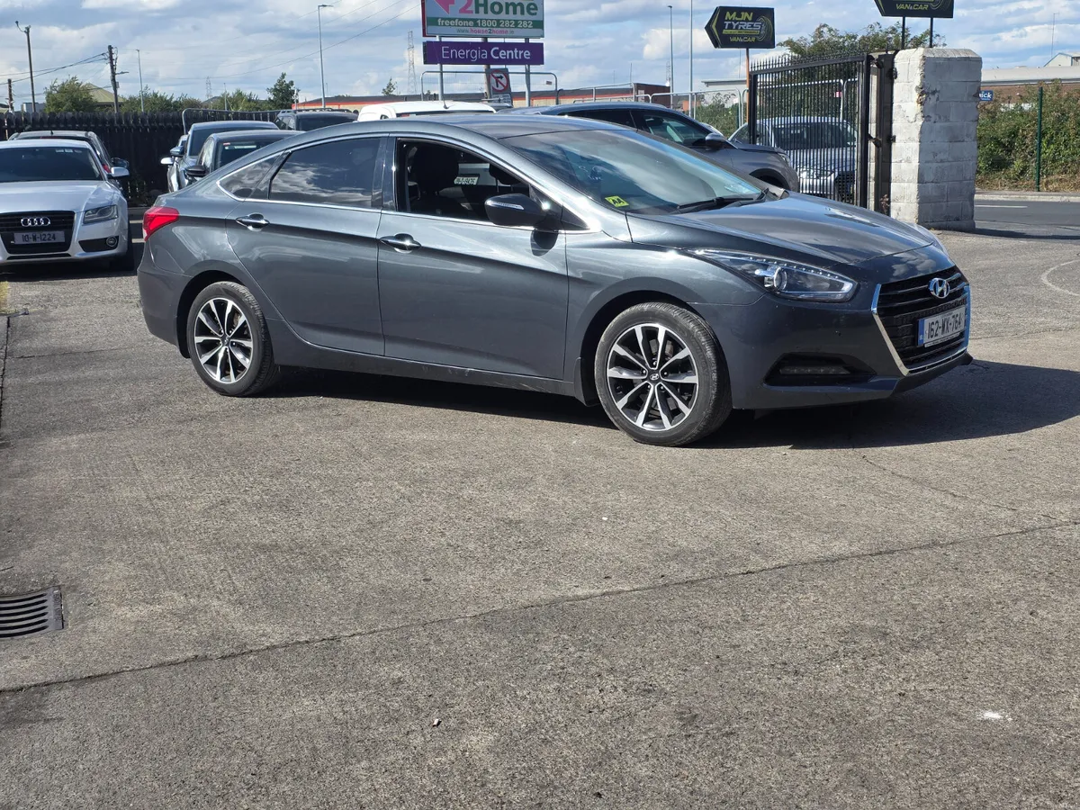 Hyundai i40 EXECUTIVE 1.7L Diesel - Image 1