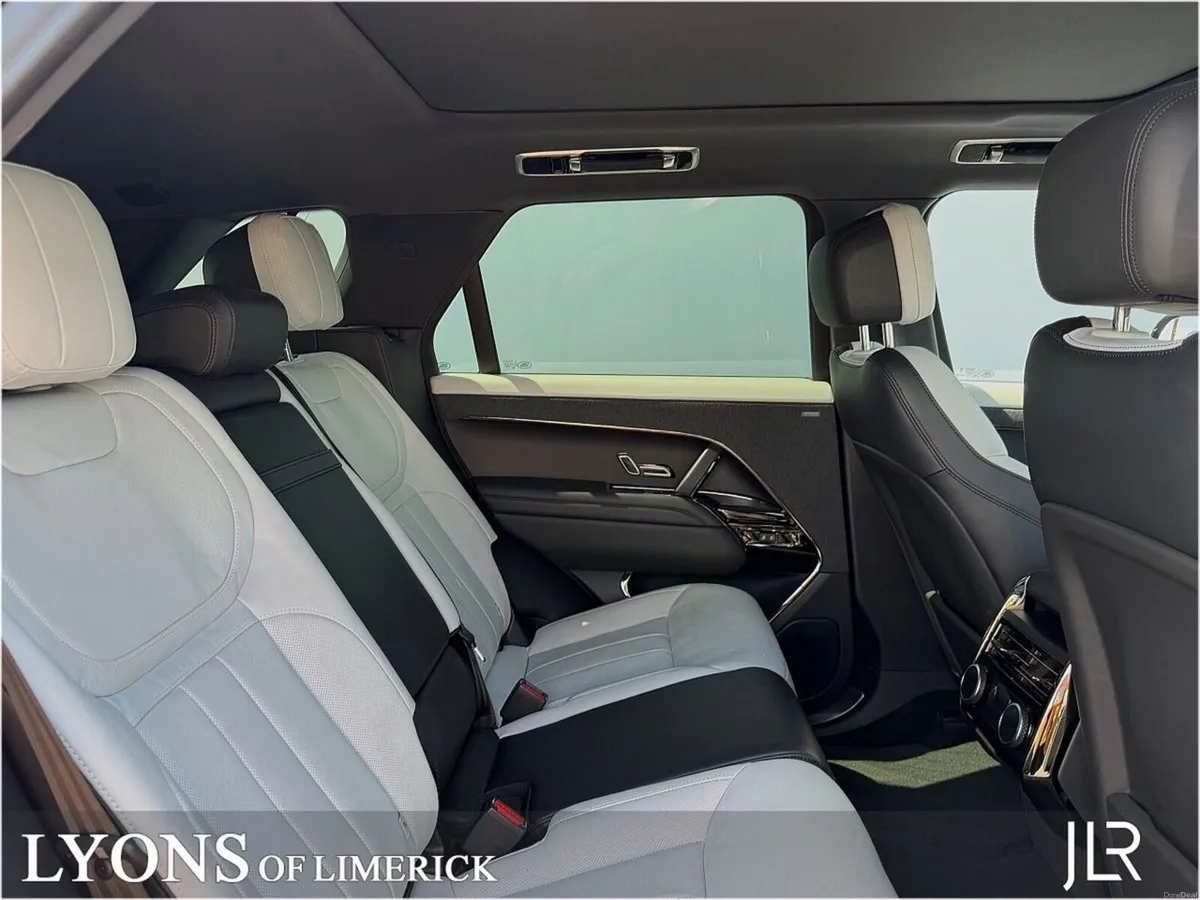 Land Rover Range Rover Sport 3.0 I6 PHEV HSE **23 - Image 5