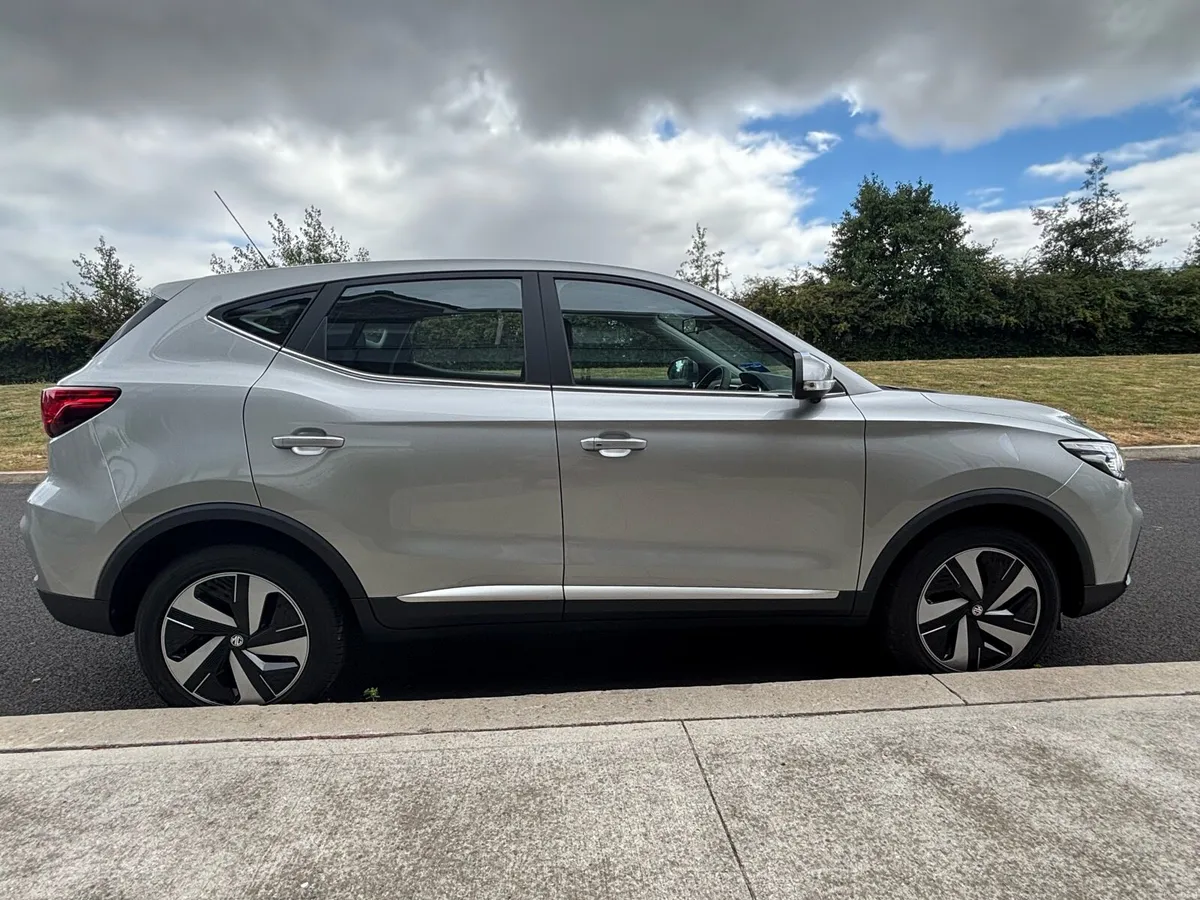MG ZS 2024 - Image 5