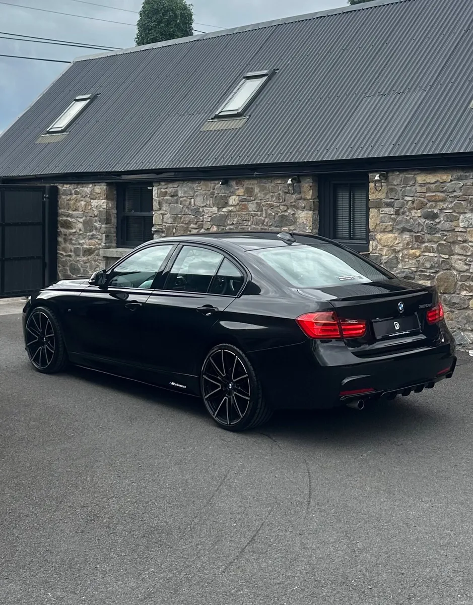 2015 BMW 3 SERIES 320D AUTO M SPORT M PERFORMANCE - Image 4