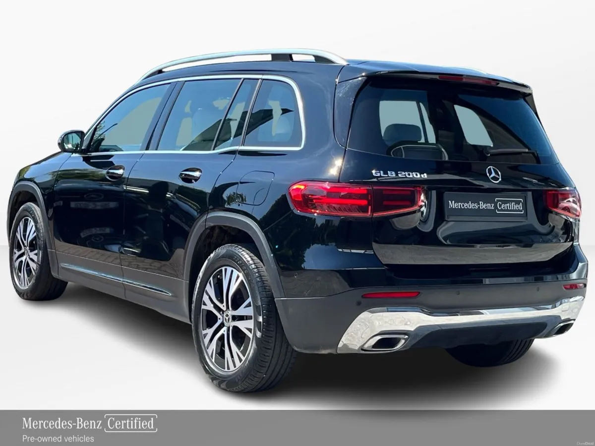 Mercedes-Benz GLB 200D Progressive Line Plus SUV - Image 4