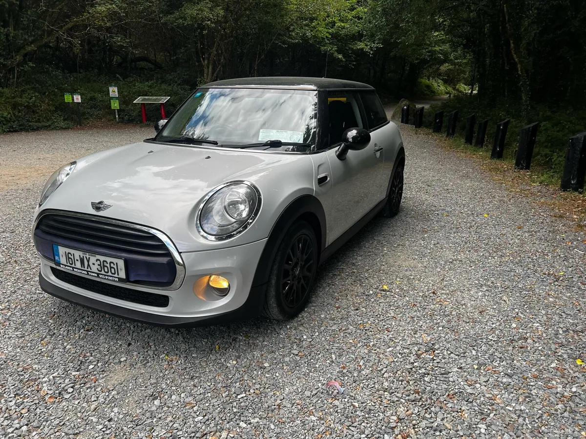 Mini Cooper - Image 2