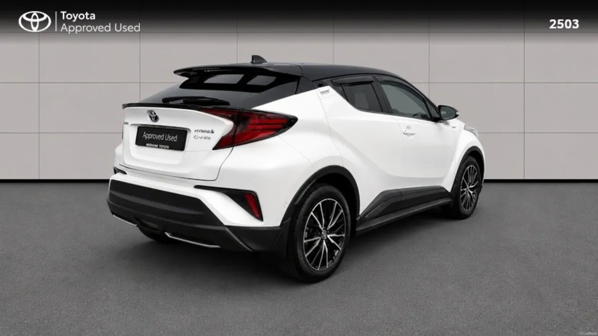 Toyota C-HR C-HR 1.8 HYBRID SOL - Image 2