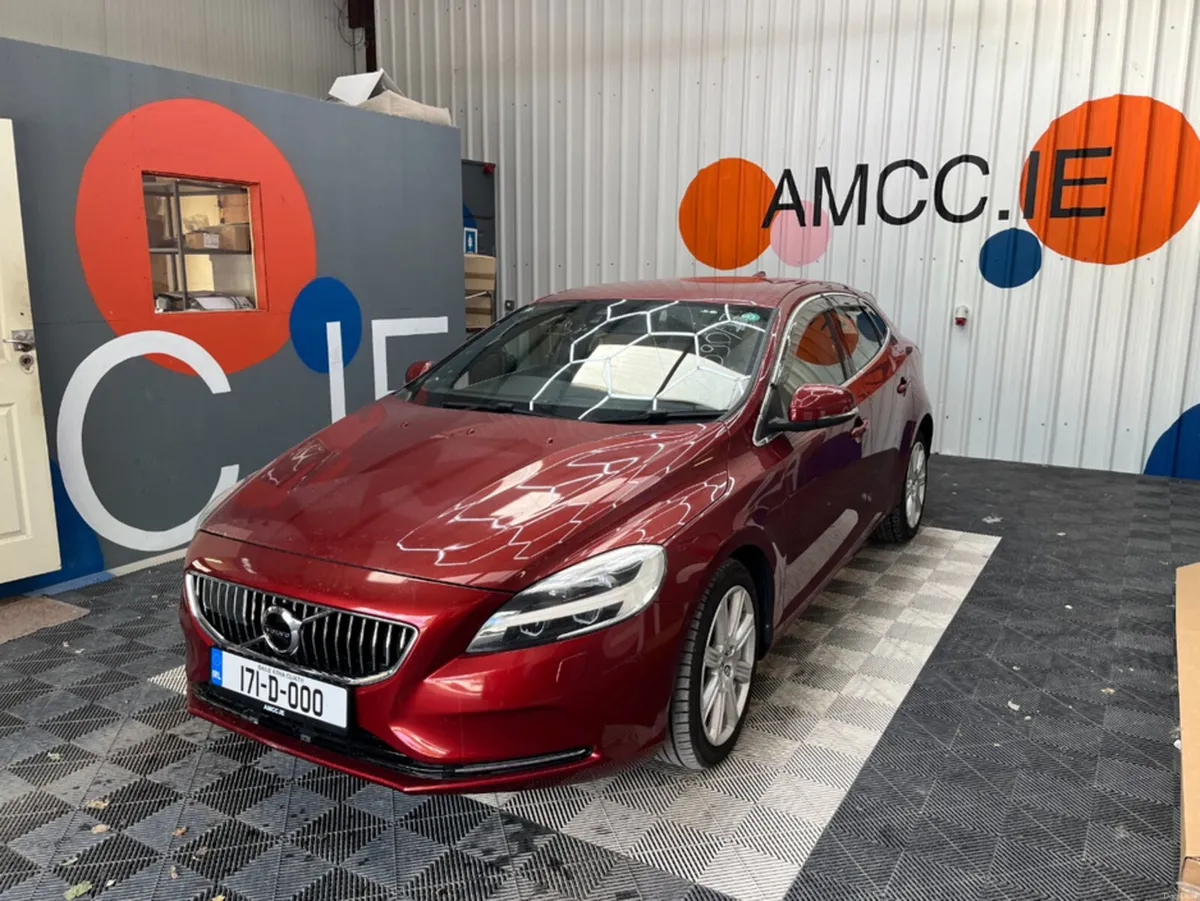 Volvo V40 2017 VOLVO V40 D4 2.0 AUTOMATIC / CRUISE - Image 5