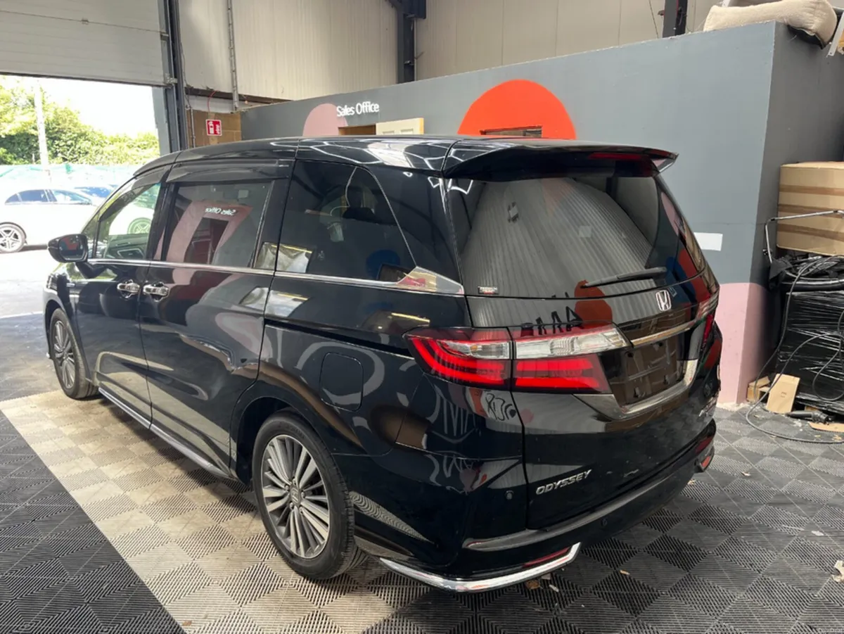Honda Odyssey 2019 HONDA ODYSSEY HYBRID ABSOLUTE S - Image 6