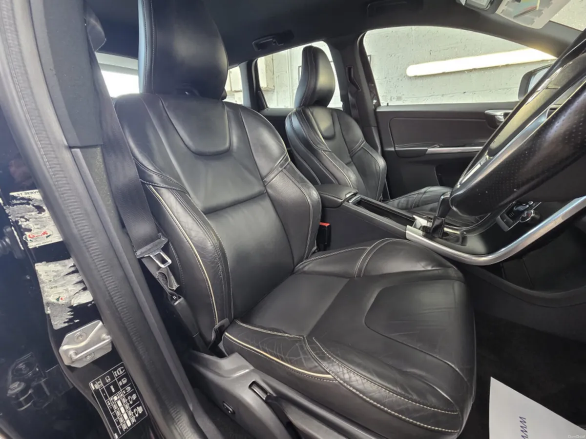Volvo XC60 2.0 D4 5DR R-DESIGN - Image 6