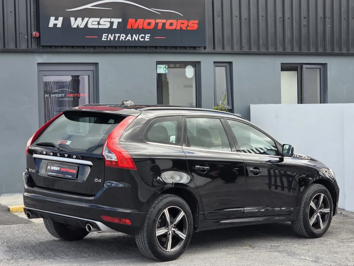 Volvo XC60 2.0 D4 5DR R-DESIGN - Image 3