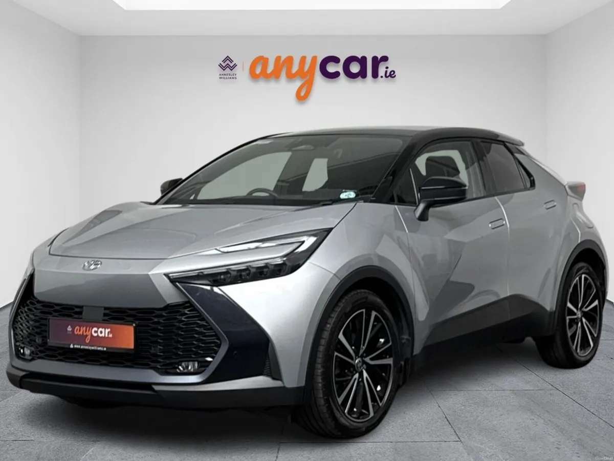 Toyota C-HR Sol 1.8 Petrol Hybrid - Image 3