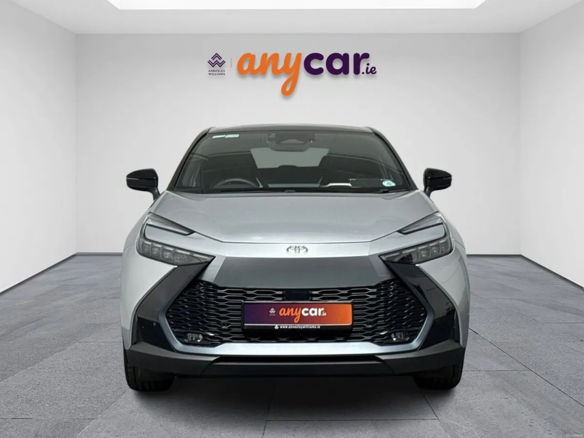 Toyota C-HR Sol 1.8 Petrol Hybrid - Image 2