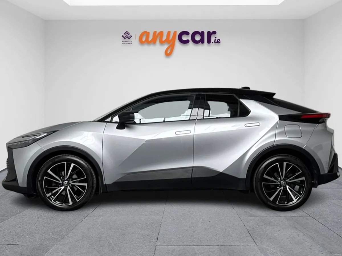Toyota C-HR Sol 1.8 Petrol Hybrid - Image 5