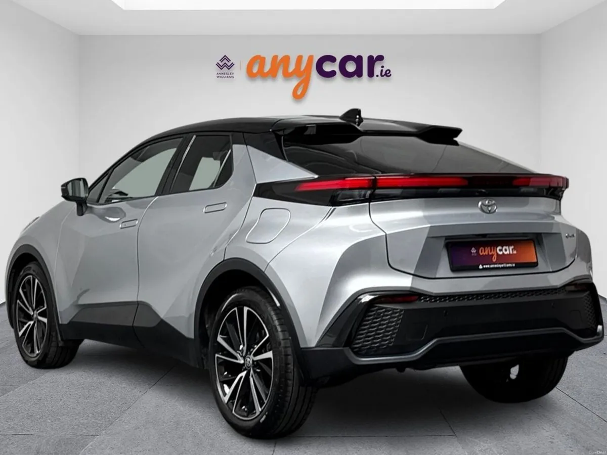Toyota C-HR Sol 1.8 Petrol Hybrid - Image 6