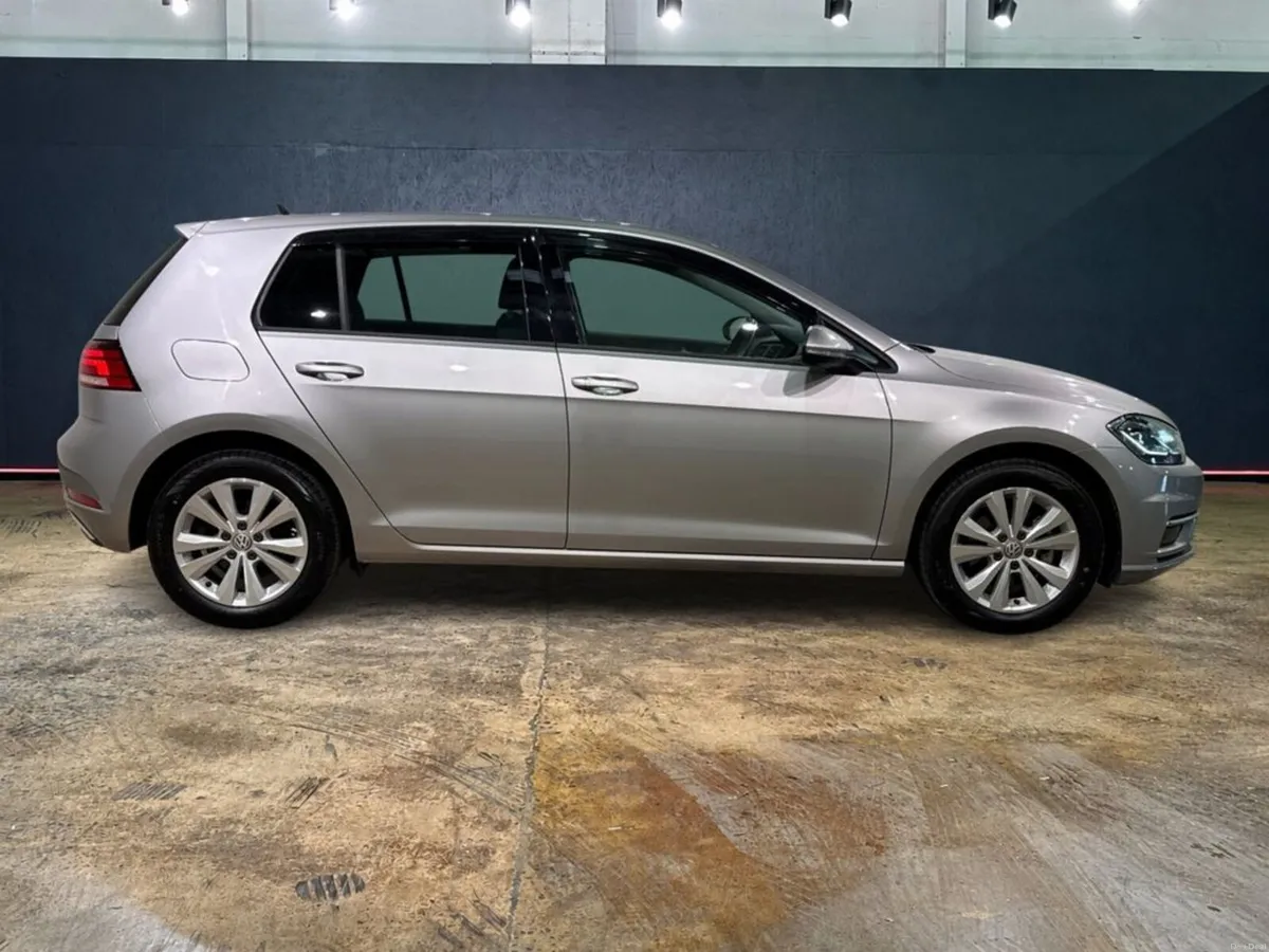 Volkswagen Golf 1.2 AUTOMATIC TSI COMFORT LINE - F - Image 2