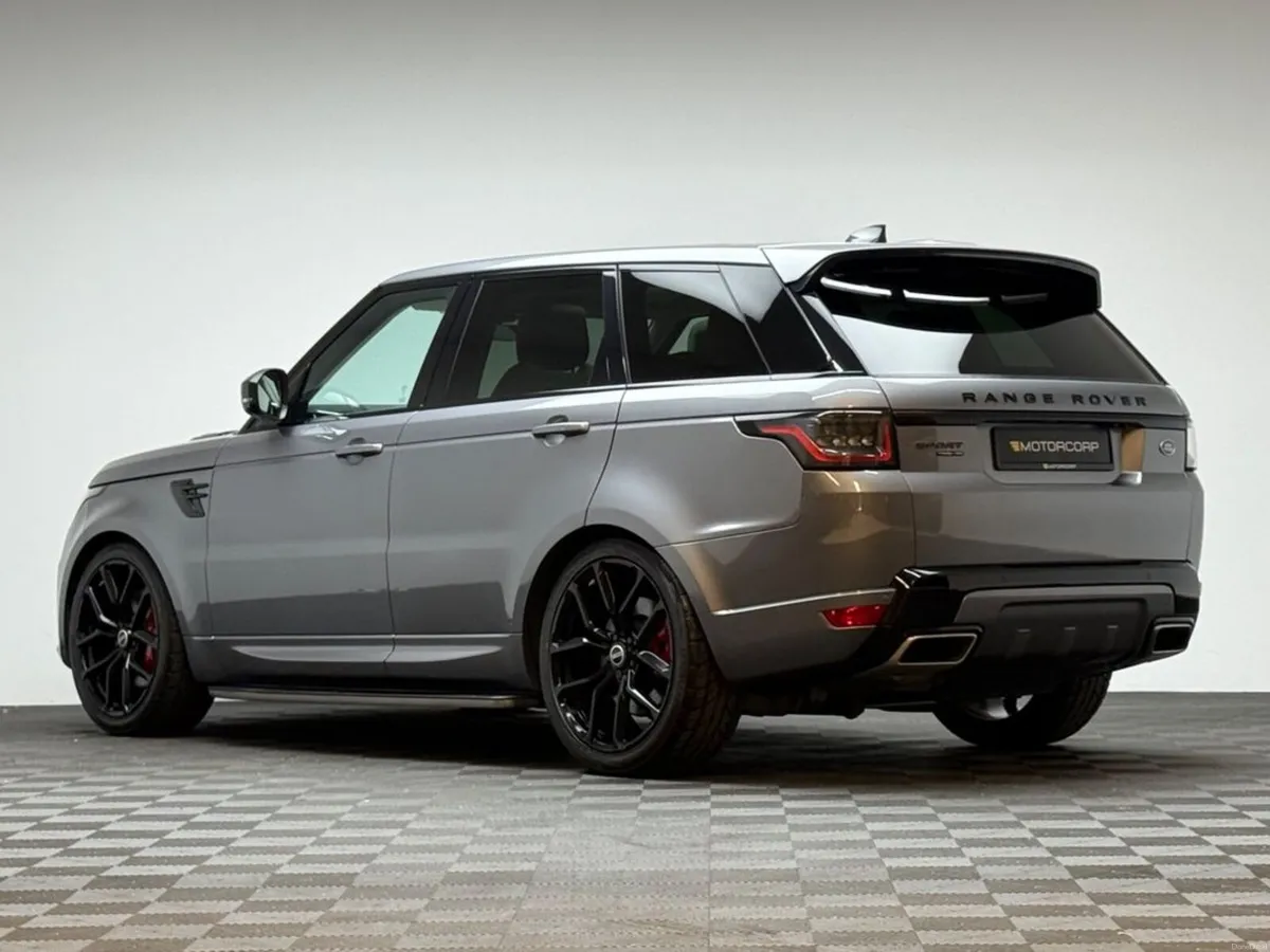 Land Rover Range Rover HSE DYN P400E *PAN ROOF* - Image 5