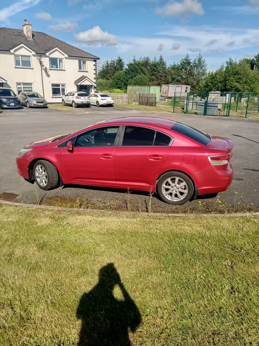 Toyota Avensis 2011 - Image 5