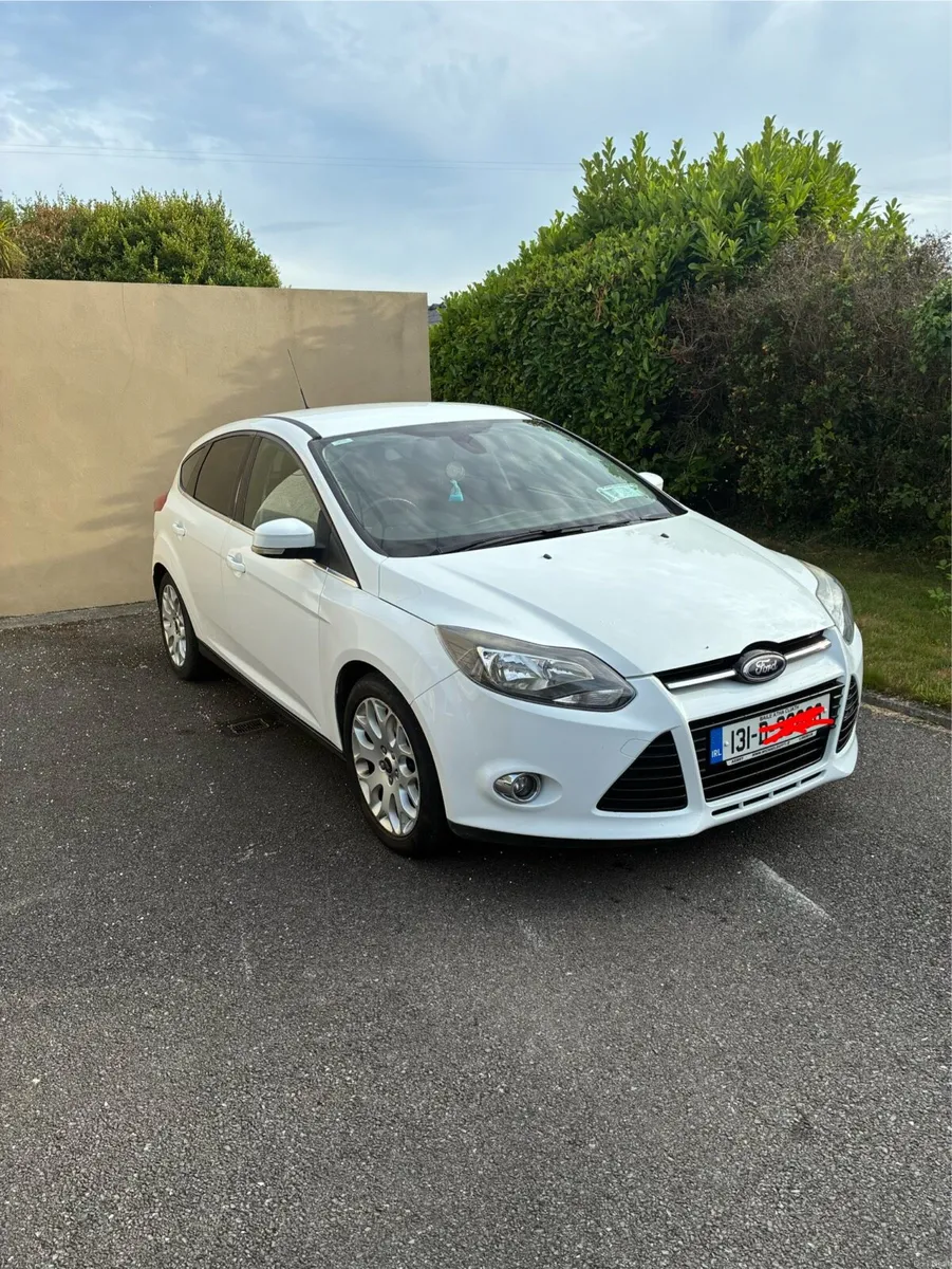 2013 ford focus titanium - Image 2