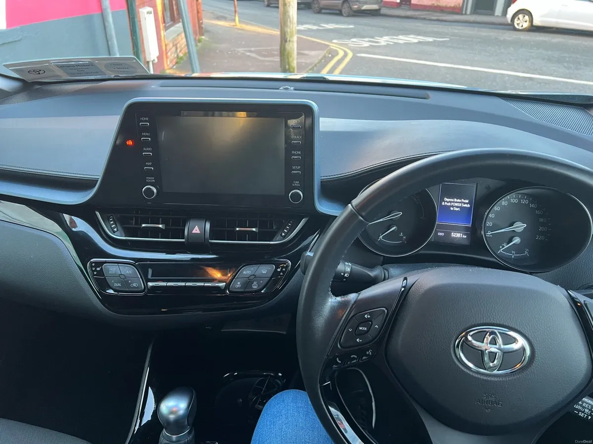 TOYOTA C-HR SPORT 60KM - Image 4