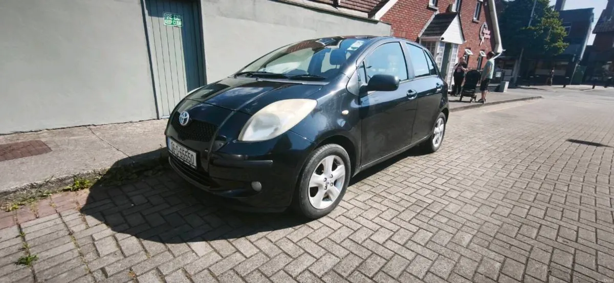 2006 Toyota Yaris 1.0 Quick sale - Image 1