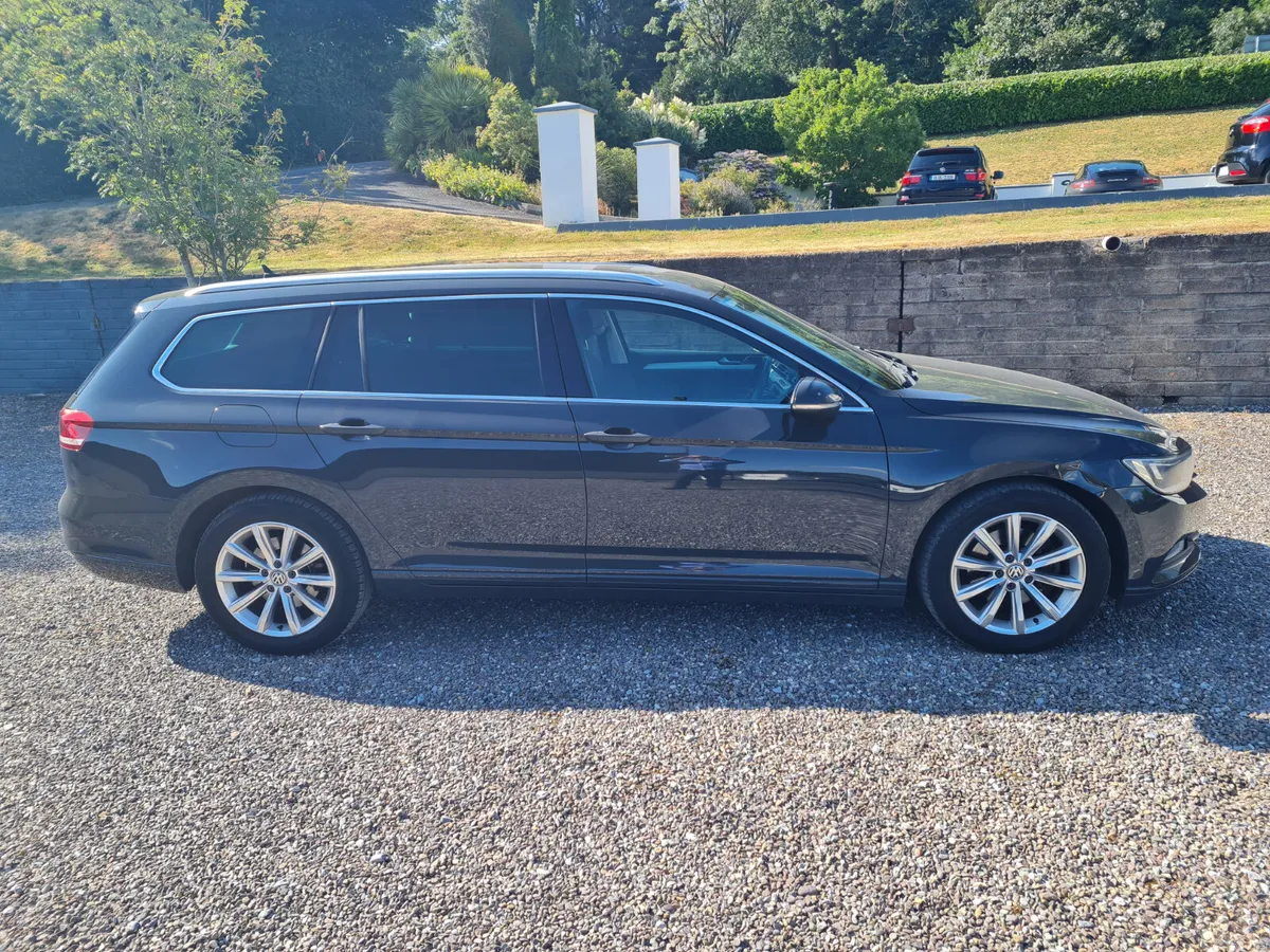 Volkswagen Passat 2015 - Image 1