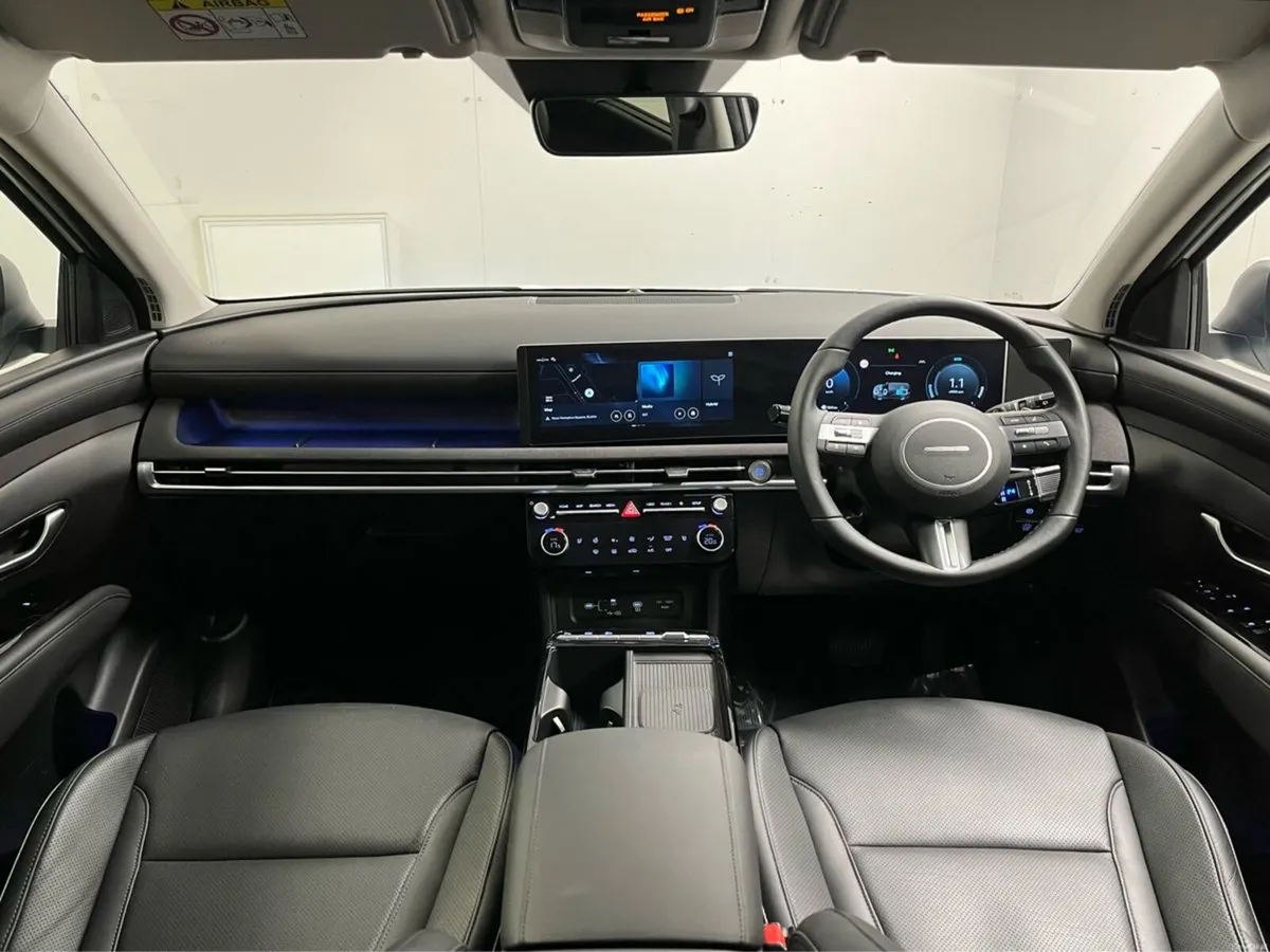 Hyundai Tucson FL Executive Plus 1.6 HEV - Reversi - Image 2