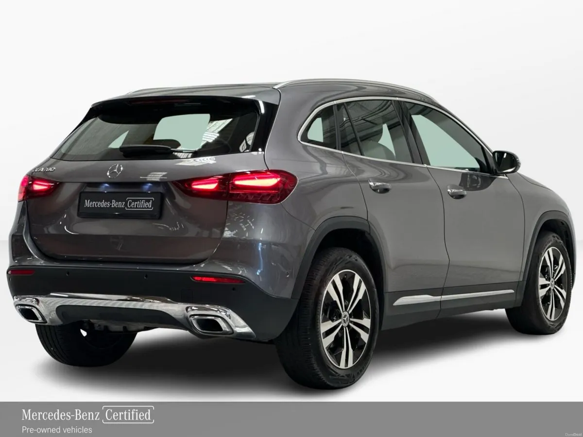Mercedes-Benz GLA GLA180 Progressive Line + - Image 3
