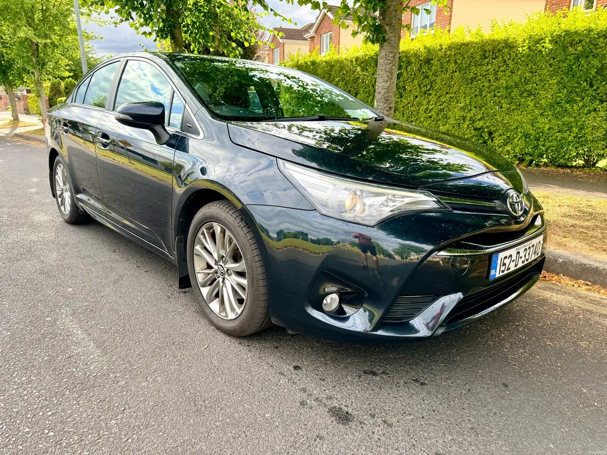 2015 Toyota Avensis 2.0 D-4D Business Edition - Image 1