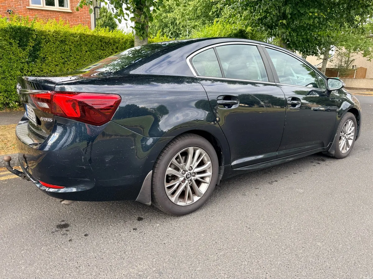 2015 Toyota Avensis 2.0 D-4D Business Edition - Image 3
