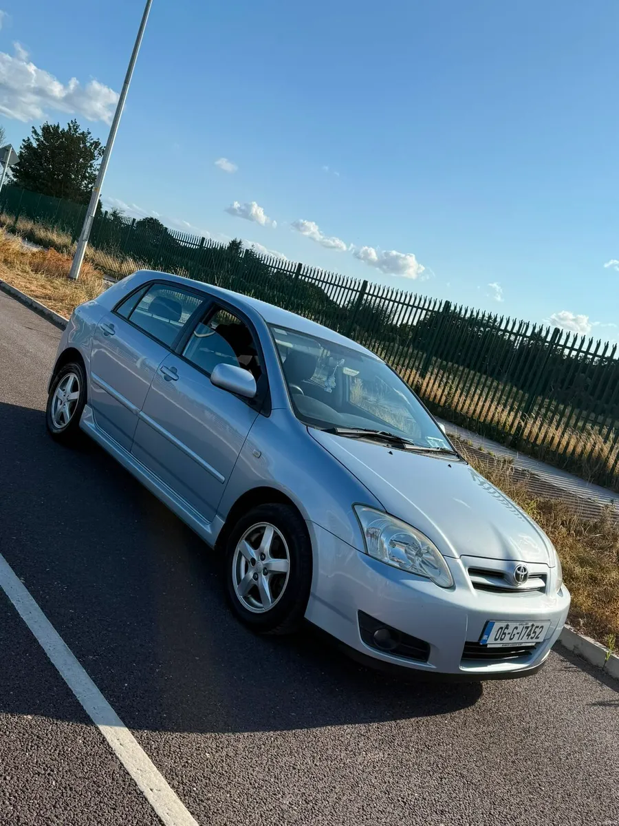 Toyota Corolla - Image 5