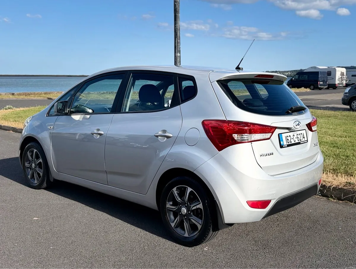 Hyundai IX 20 - Image 3
