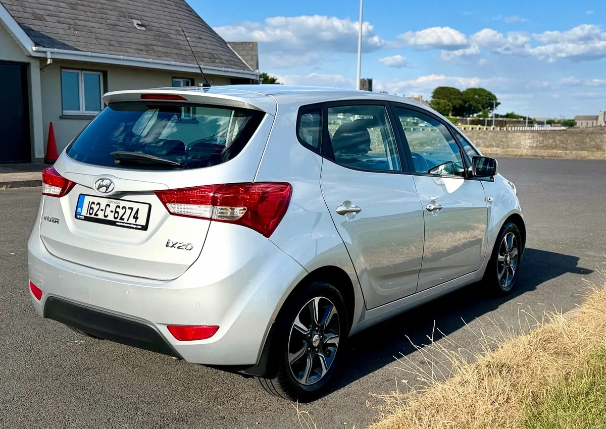 Hyundai IX 20 - Image 5