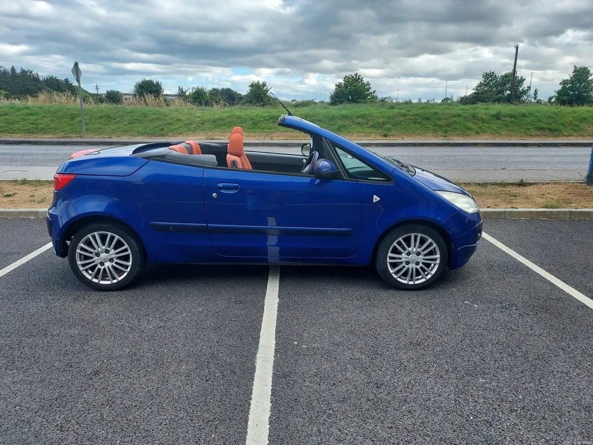 Mitsubishi Colt Convertible 2010 - Image 2
