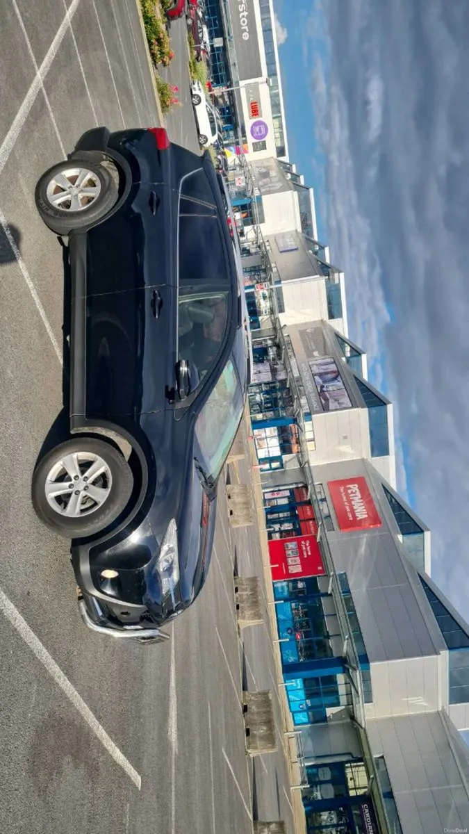2014 toyota rav 4 - Image 1