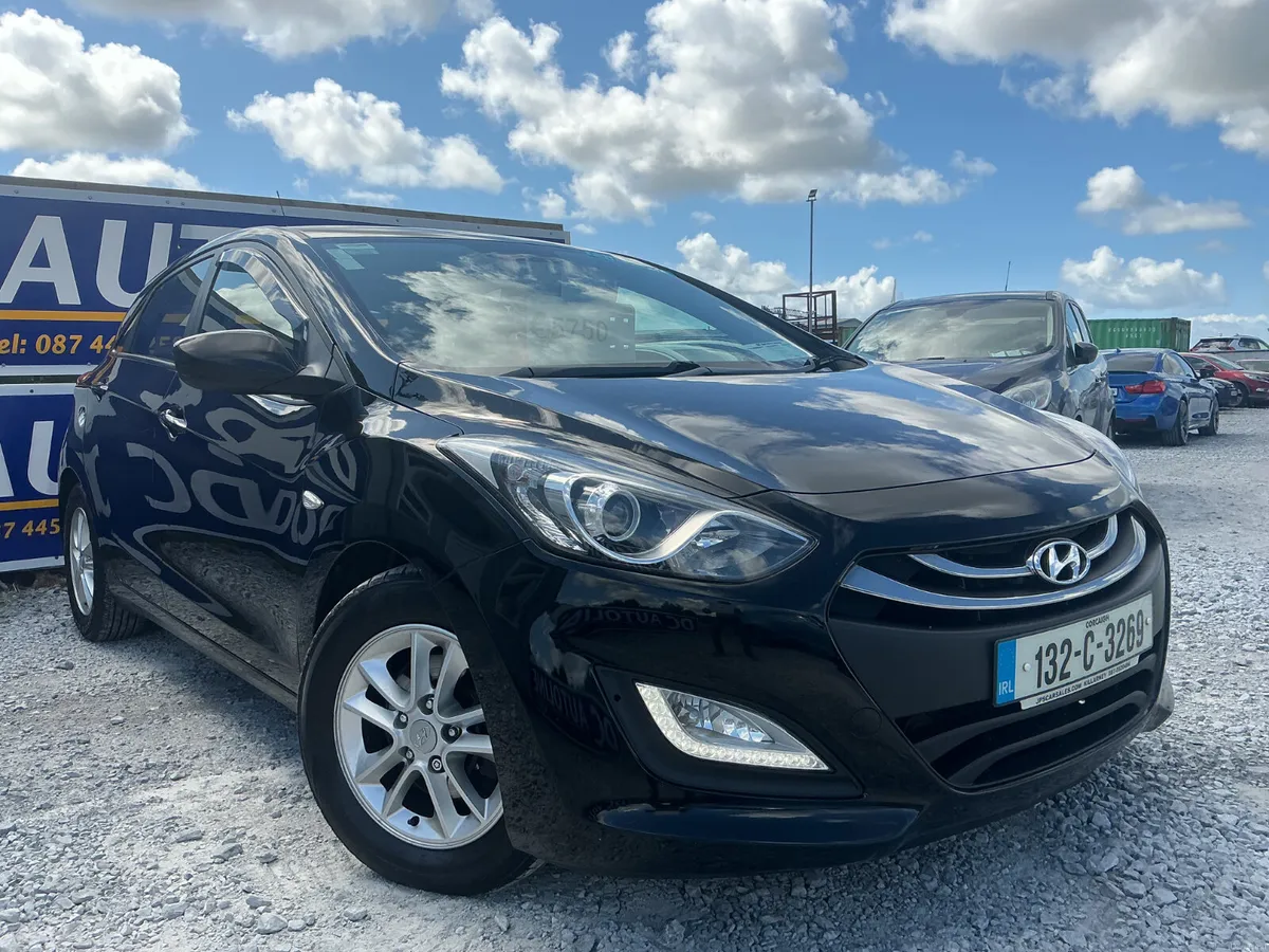 2013 HYUNDAI i30 1.6 DIESEL LOW MILEAGE - Image 1