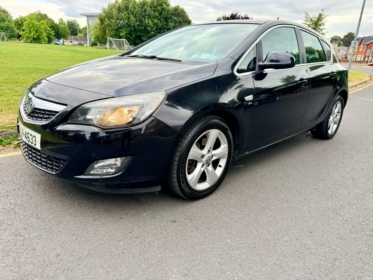 2011 Vauxhall Astra 1.7 CDTI SRI - Image 1