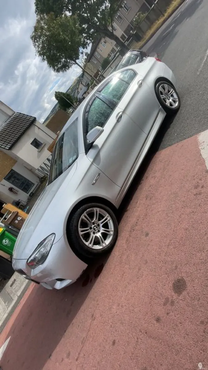2011 BMW 5 Series msport - Image 3