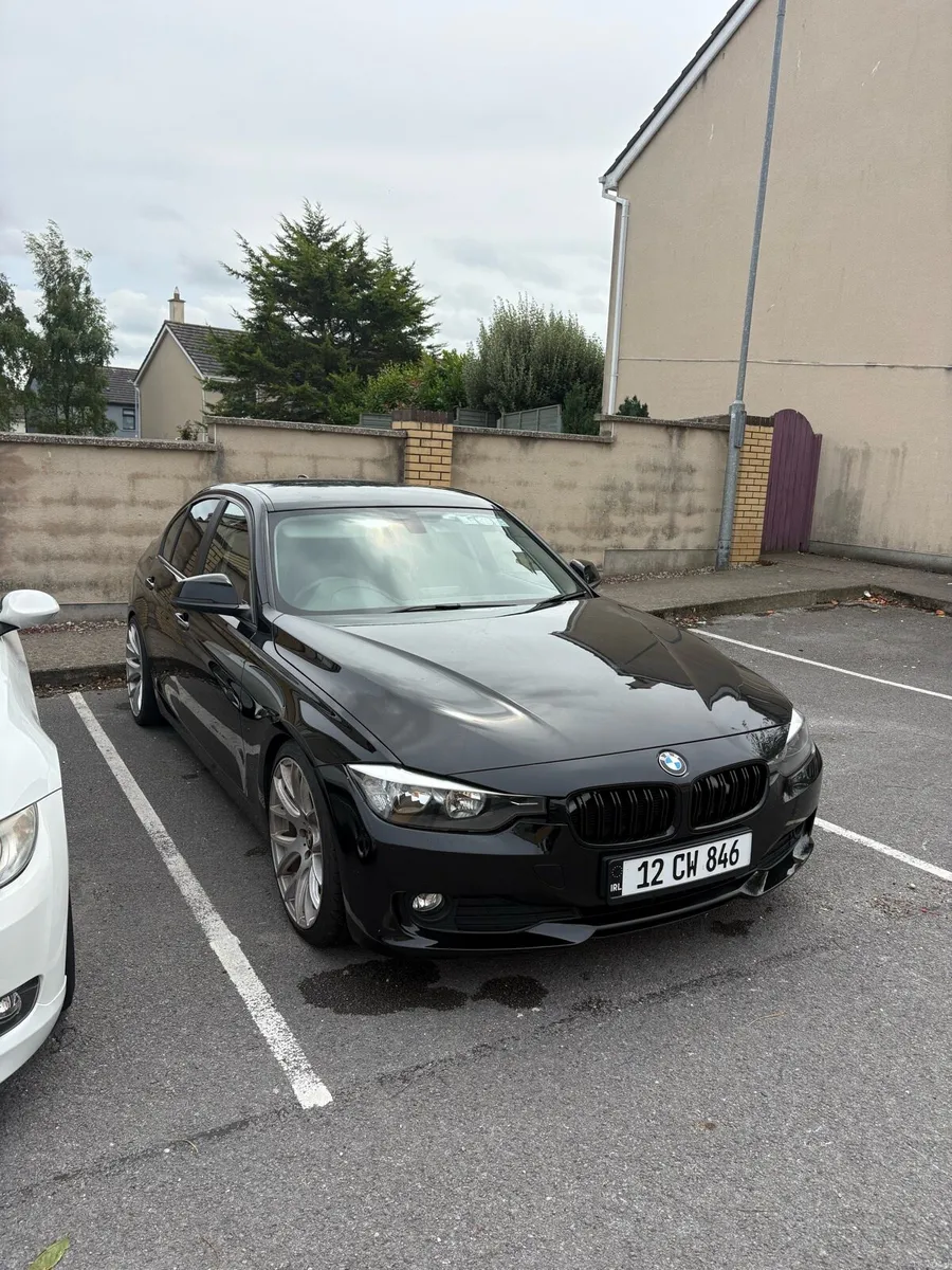 BMW F30 316d - Image 1