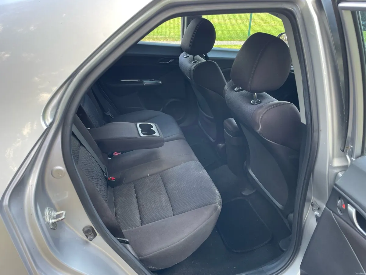 2010 HONDA CIVIC TAXED & TESTED - Image 6