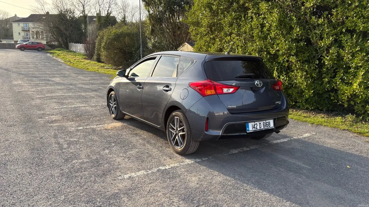 Toyota Auris 2014 - Image 6
