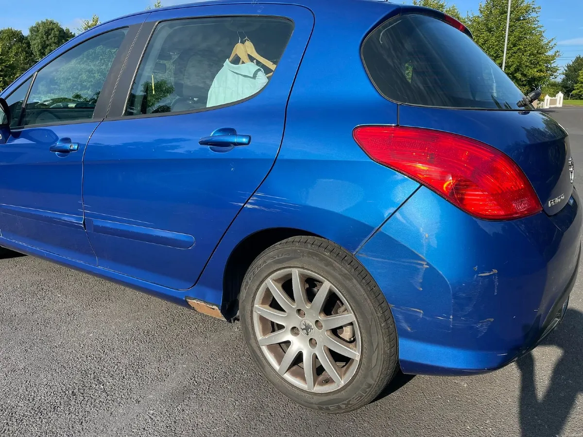 Peugeot 308 2011 - Image 6