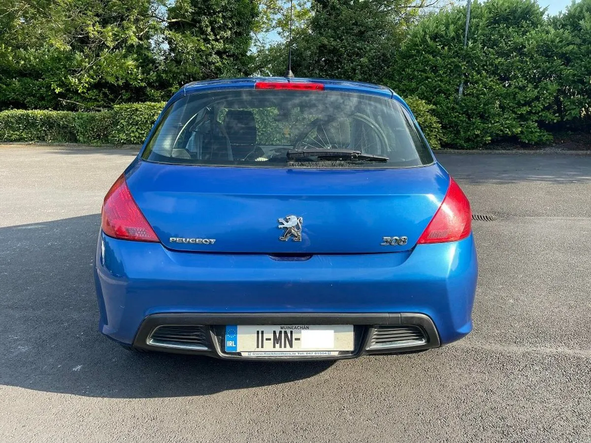 Peugeot 308 2011 - Image 2