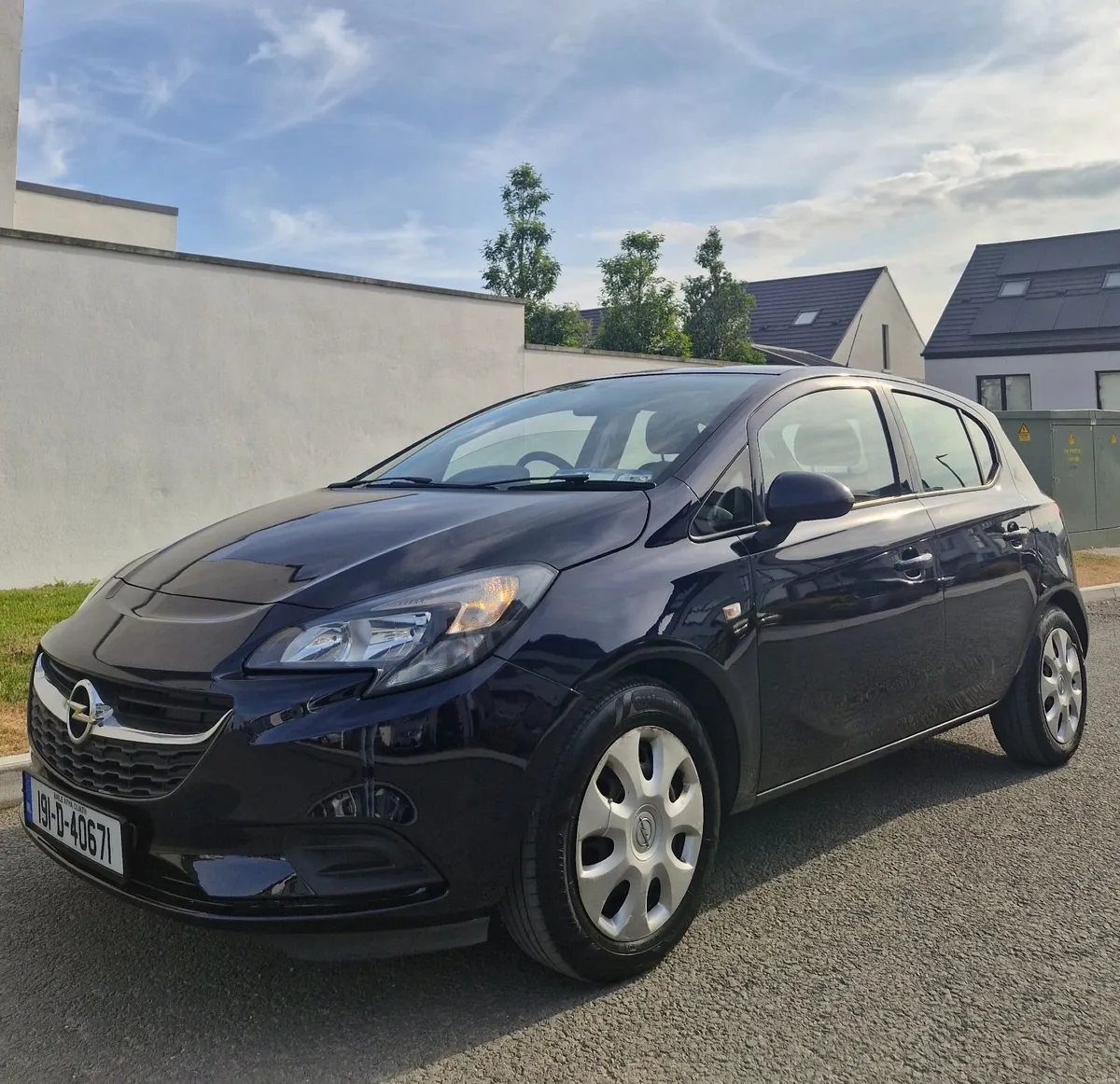 191 Opel Corsa 1.4 Petrol *Automatic* - Image 1