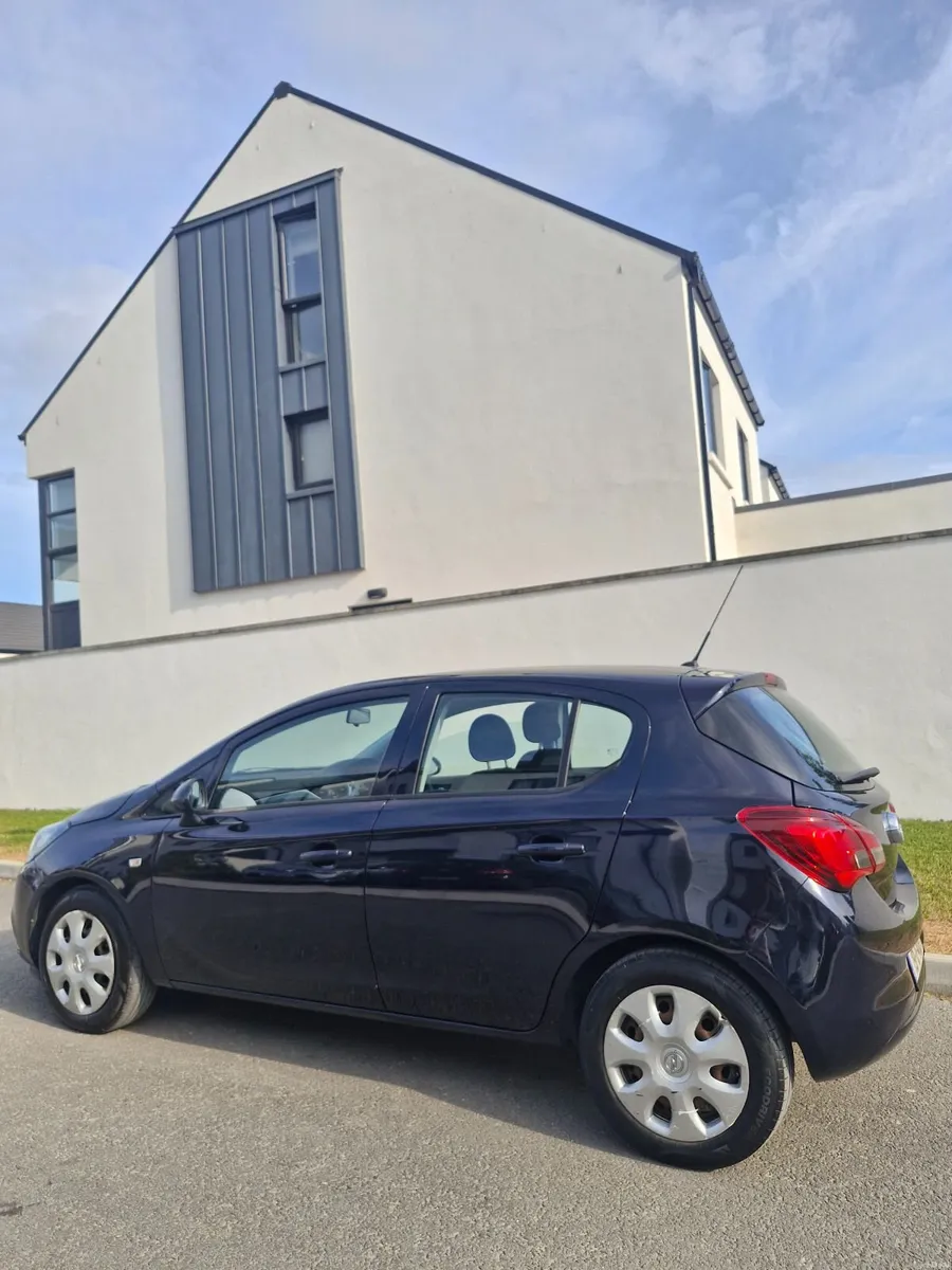 191 Opel Corsa 1.4 Petrol *Automatic* - Image 4