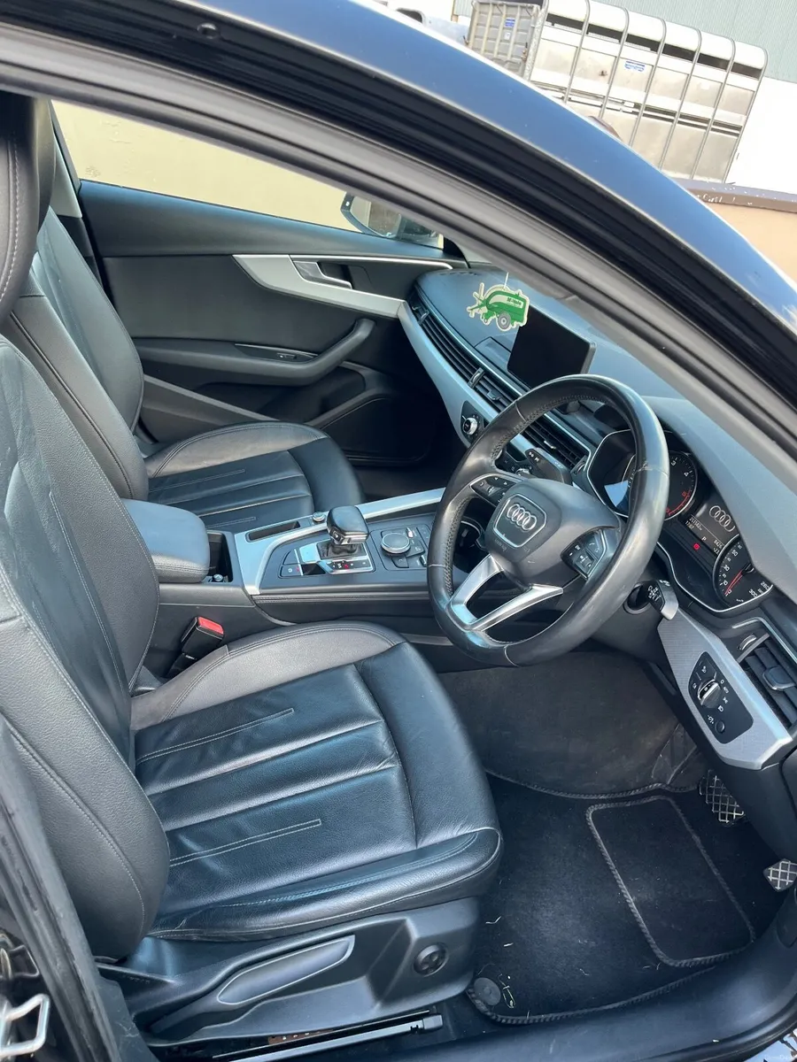 Audi A4 2016 - Image 2