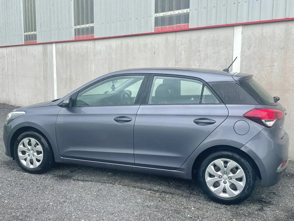 * Hyundai I20 .. ‘2016 .. 1.2 Petrol .. VGC * - Image 3