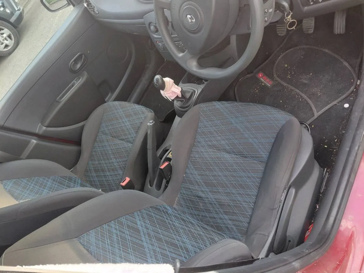 Car - Image 4